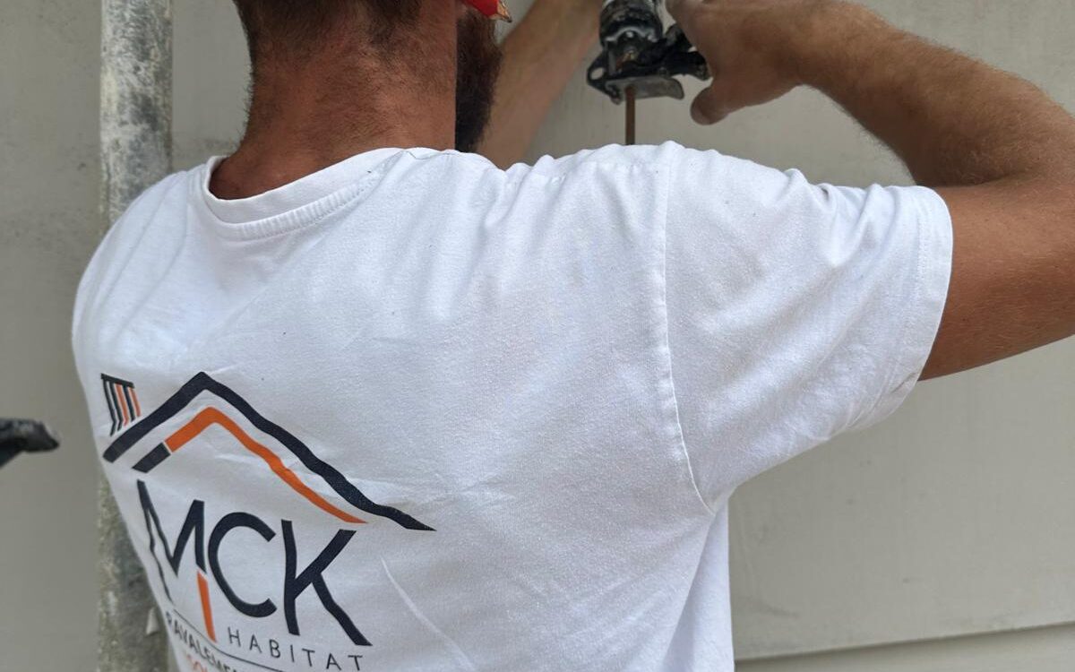 Fa&ccedil;ade endommag&eacute;e apr&egrave;s un accident &agrave; Kleinfrankenheim pr&egrave;s de Strasbourg : r&eacute;paration et ravalement complet | MCK Habitat Saverne